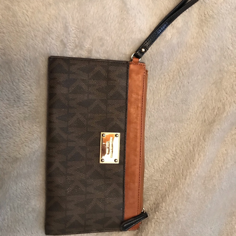 Michael Korda clutch / wristlet
